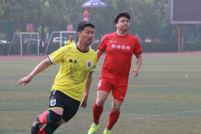 快船不敌鹈鹕跌回西部第4 活塞克国王止3连败